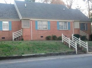 205 Finney Ave, Suffolk, VA 23434