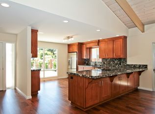 209 Valley St, Los Altos, CA 94022