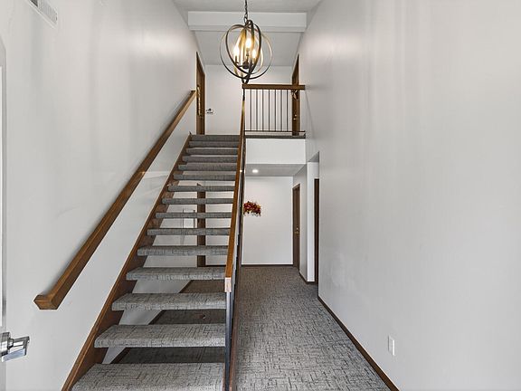 2nd image of 6893 Langford Dr
