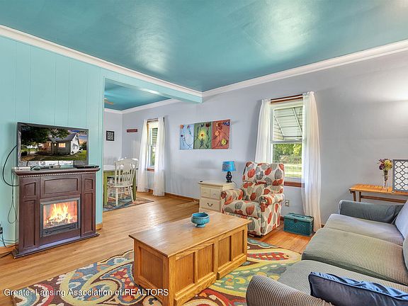 5th image of 3708 Burchfield Dr