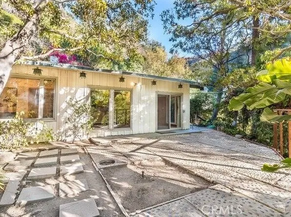 9837 Easton Dr, Beverly Hills, CA 90210