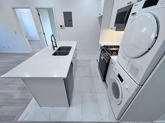 Rented by Level Group | media 17