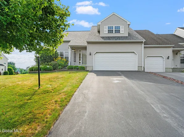 36A Raylinsky Lane, Mechanicville, NY 12118