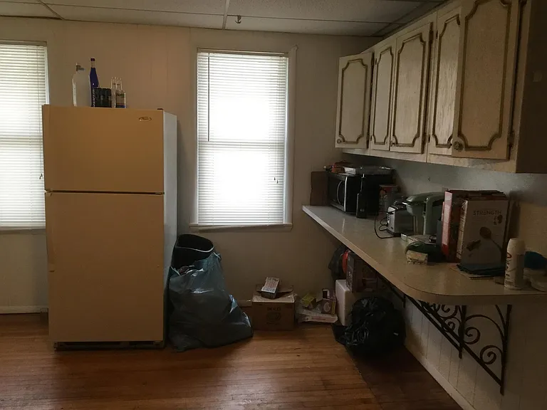 1021 Downer Ave — Photo 3