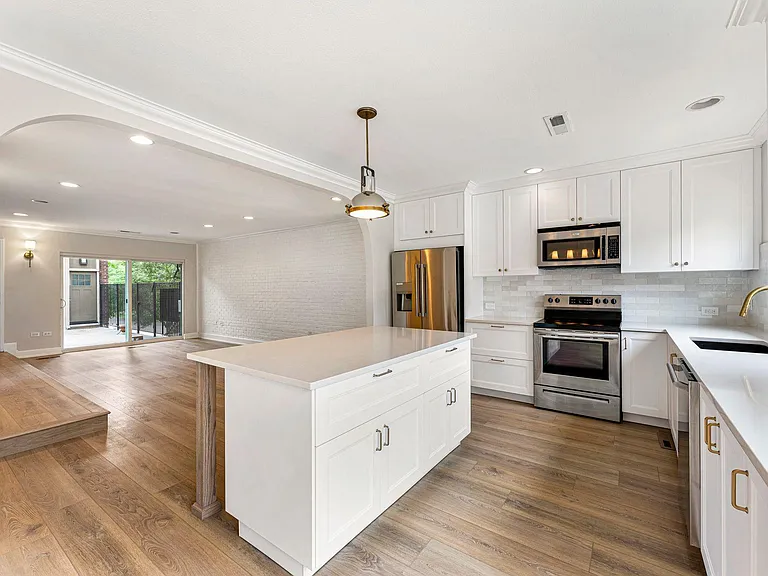 805 E 7th Ave #1 — Photo 9