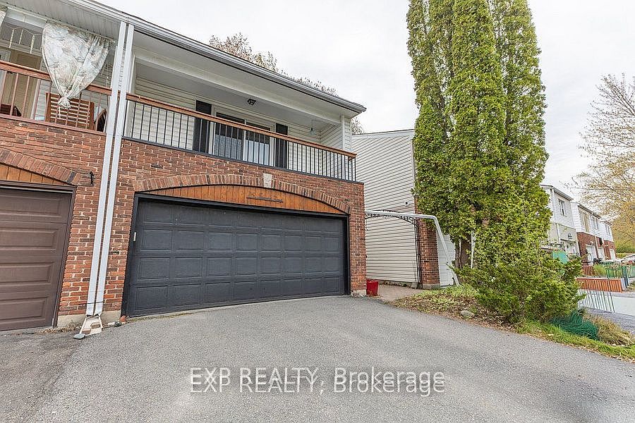 1st image of 15 Jansen Rd