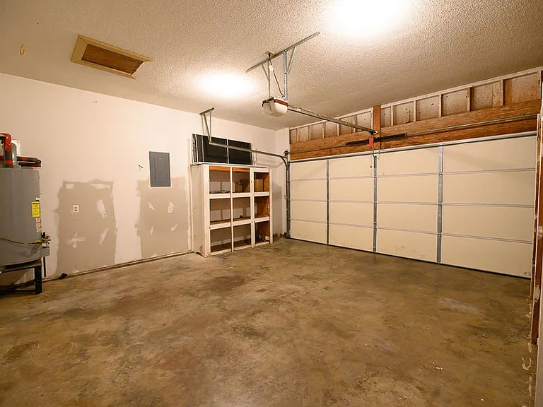 3325 Timberwolf Ave — Photo 8