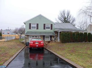 10125 Proctor Rd, Philadelphia, PA 19116