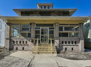 118 N Root St, Aurora, IL 60505