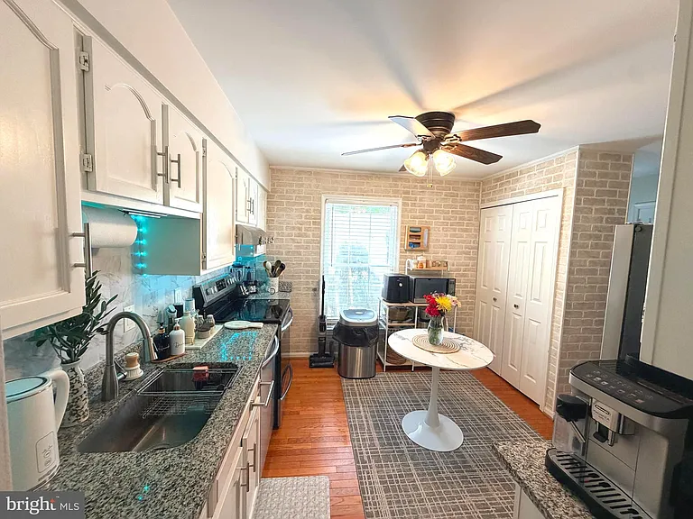 6332 Teakwood Ct — Photo 19