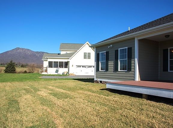3rd image of 600 Sky Rock Ct