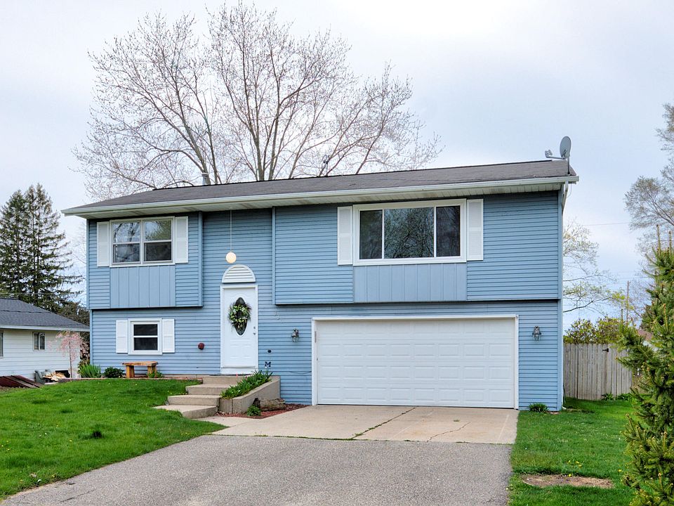 1st image of 330 N Lindy St