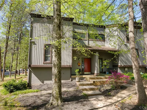 9310 Groundhog Dr, North Chesterfield, VA 23235