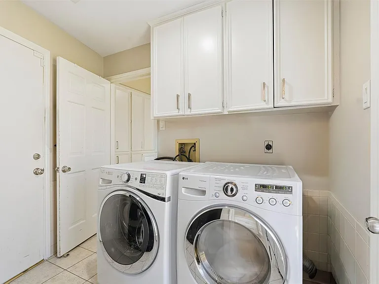 7927 Wolfield Ln — Photo 22