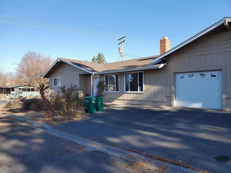 2467 Hawkins St — Photo 1