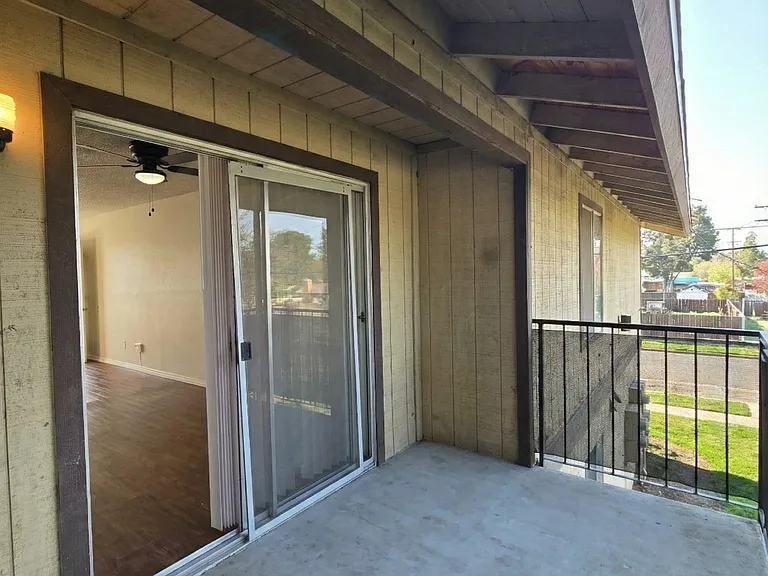 3750 N Delno Ave #205 — Photo 23