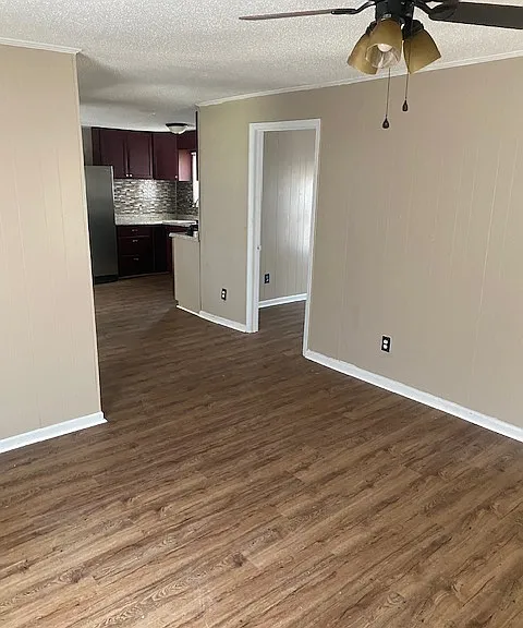 292 Beaufort Rd — Photo 5
