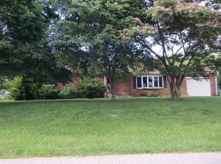 753 Wayland Dr, Winchester, KY 40391