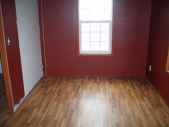 5th image of 101 W Radley Ave