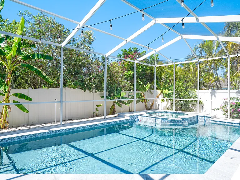 3012 E Vina Del Mar Blvd — Photo 1