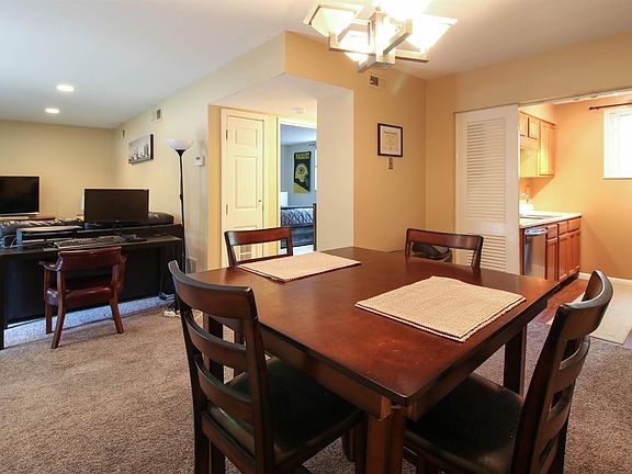 5th image of 805 Delta Ave APT 3B