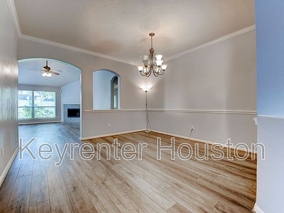 4th image of 6411 Silver Shade Dr
