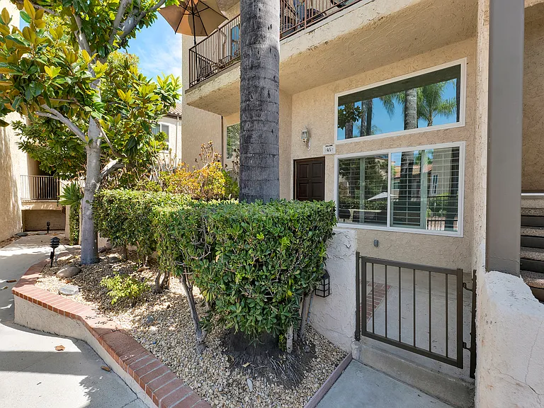 23401 Park Sorrento #45 — Photo 32