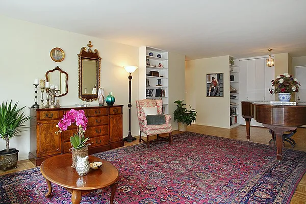 Sold by Corcoran | media 3