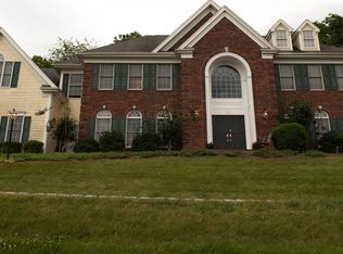 105 Renda Dr, Neshanic Station, NJ 08853