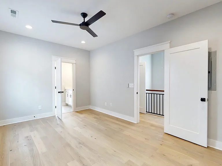 4806 Illinois Ave — Photo 18