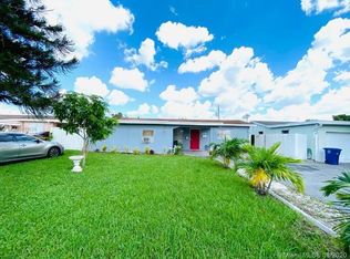 7821 Normandy St, Hollywood, FL 33023