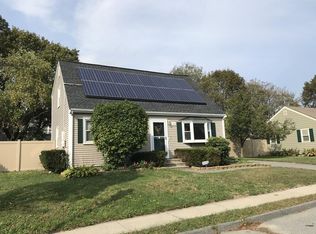 33 Canterberry St, New Bedford, MA 02746