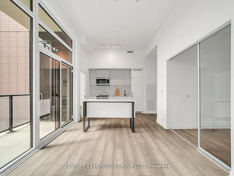 285 Dufferin St #422 — Photo 18