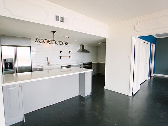 ExecutiveTowersCondo-7628