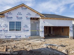 2422 River Meadows Dr, Des Moines, IA 50320