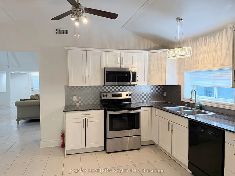 782 Churchill Ln — Photo 19