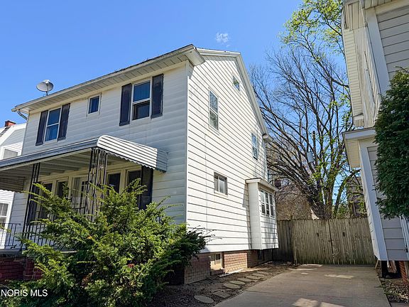 2nd image of 4110 Lyman Ave