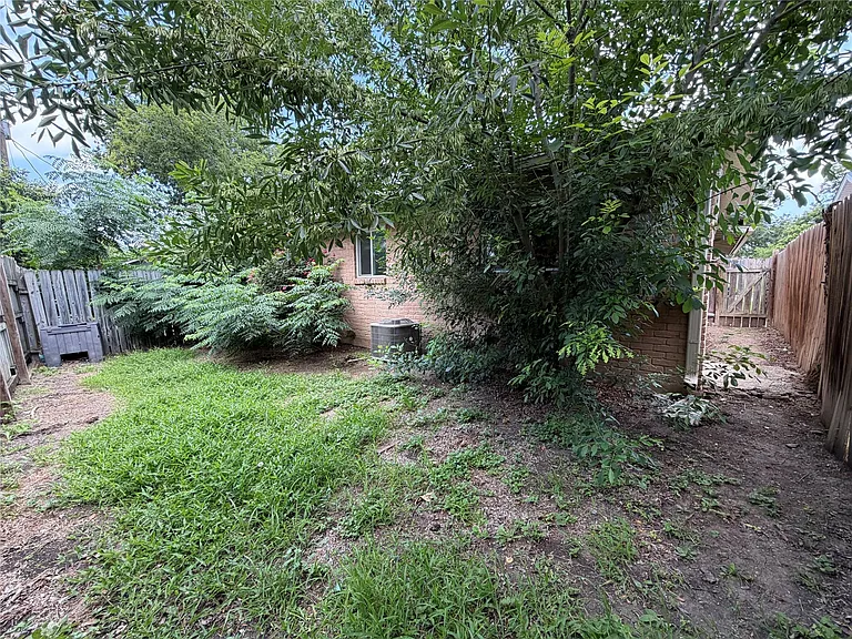 2201 Lanier Dr #A — Photo 14