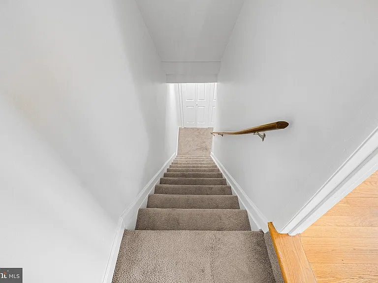 17515 Sabrina Ter — Photo 29