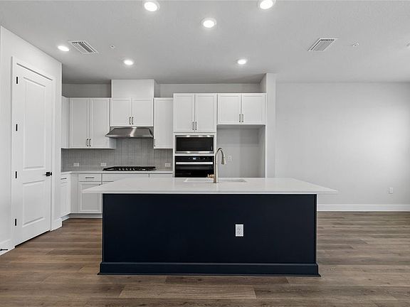 3rd image of 7227 TIDELAND LANE