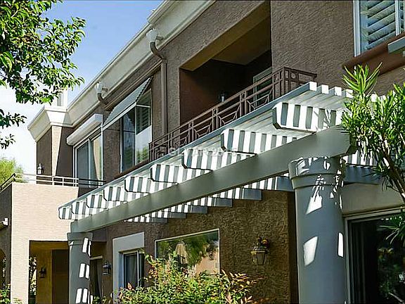5th image of 9425 San Laguna Ct Unit 203