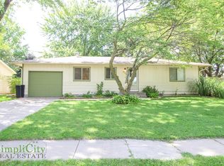 435 Douglas Dr, Eagle, NE 68347
