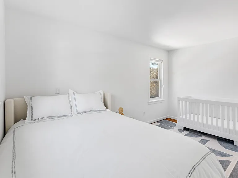 141 Harvest Ln — Photo 18