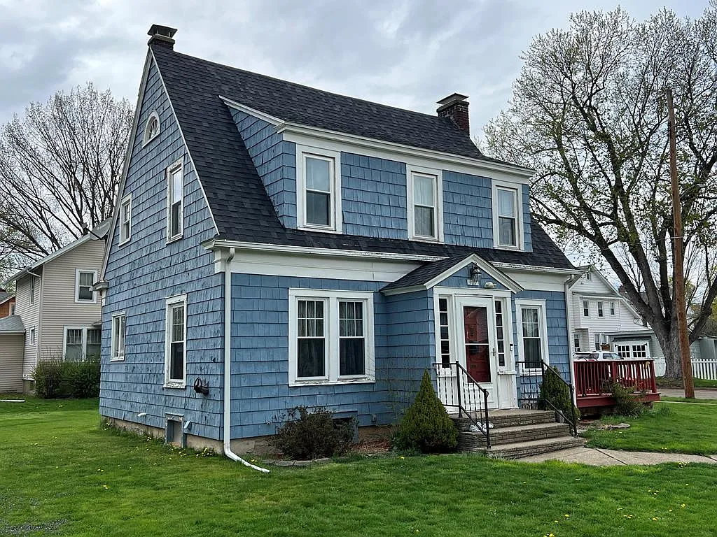 307 Mid Ave photo 1