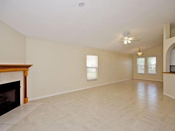 5th image of 953 Whispering Cypress Ln