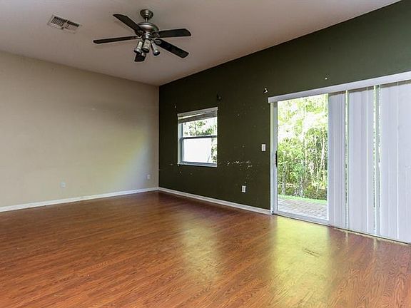 4th image of 10452 Park Commons Dr