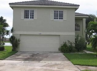 162 SW 204th Ave, Pembroke Pines, FL 33029