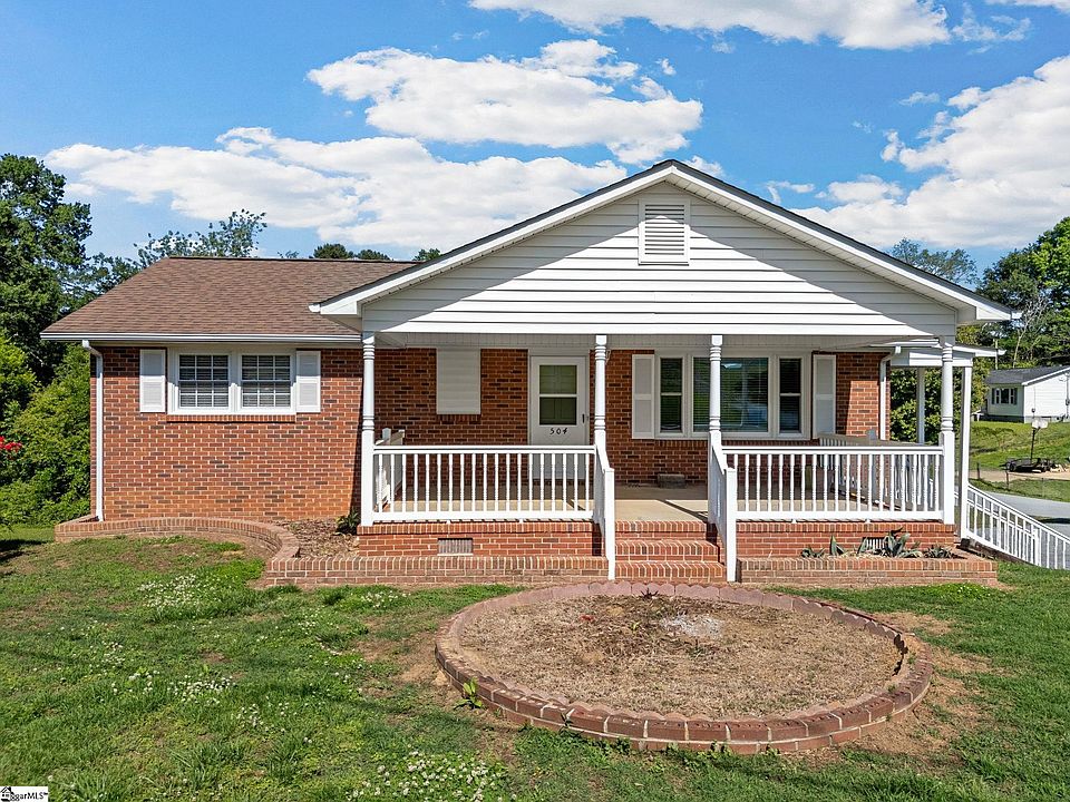 1st image of 504 Peach Orchard Rd