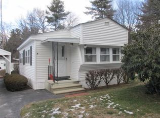 4 1st Ave, Merrimac, MA 01860