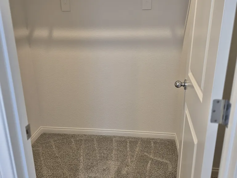 1654 Square Fields St — Photo 7